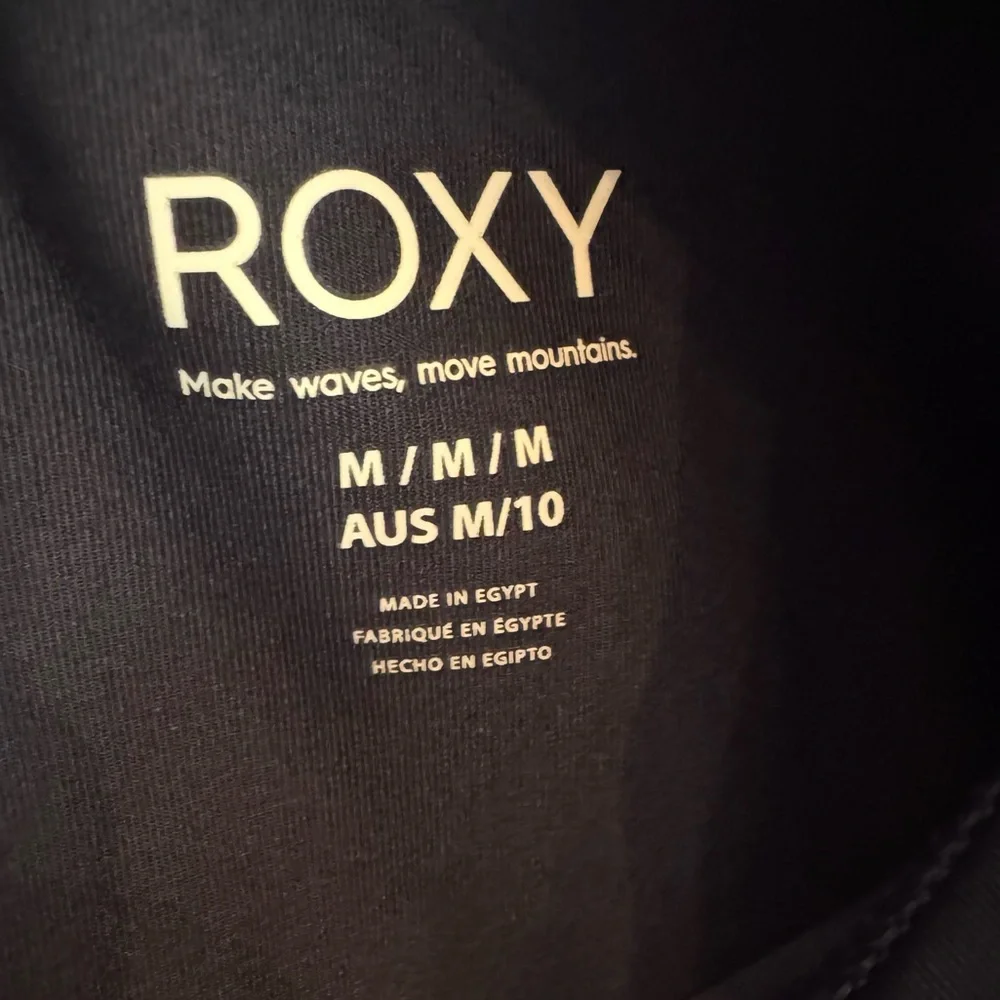Roxy Whole Hearted Long Sleeve UPF 50 Swim Rashguard Navy Blue Size M NWT - Picture 11 of 13
